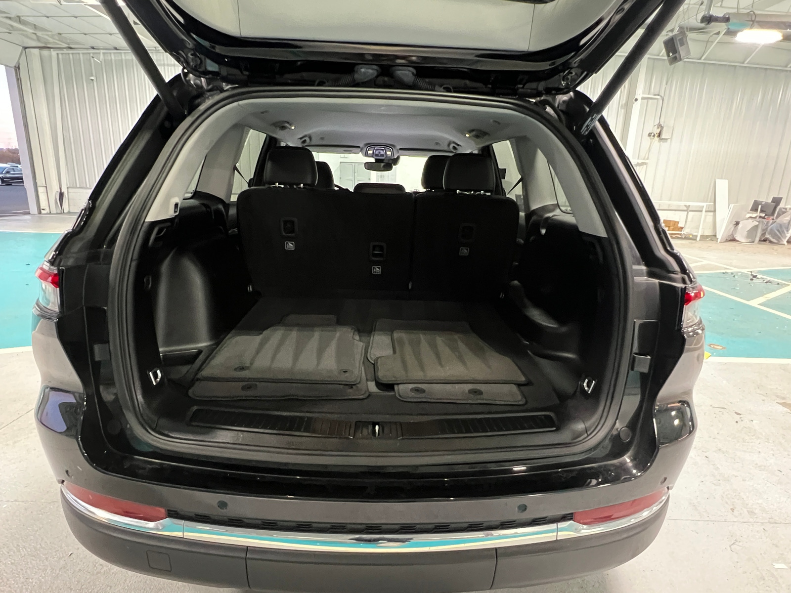 Thumbnail: 2023 Jeep Grand Cherokee - 6