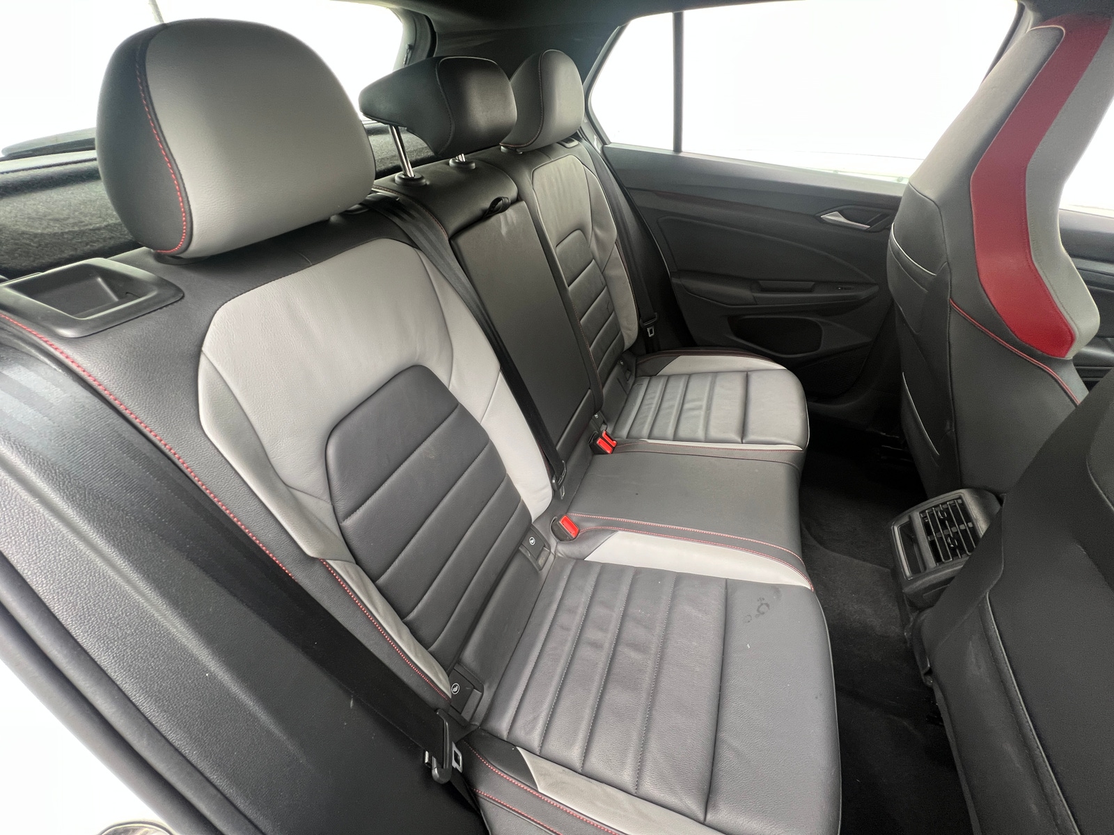 Thumbnail: 2022 Volkswagen Golf - 6