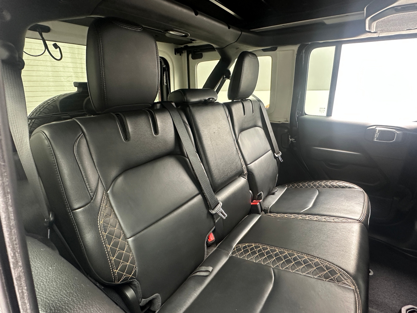 Thumbnail: 2021 Jeep Wrangler - 5