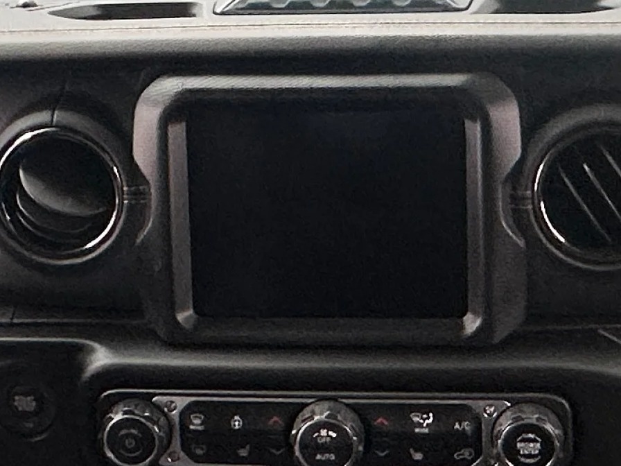 Thumbnail: 2021 Jeep Wrangler - 3