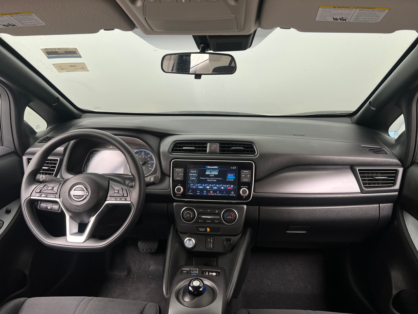 Thumbnail: 2025 Nissan Leaf - 3