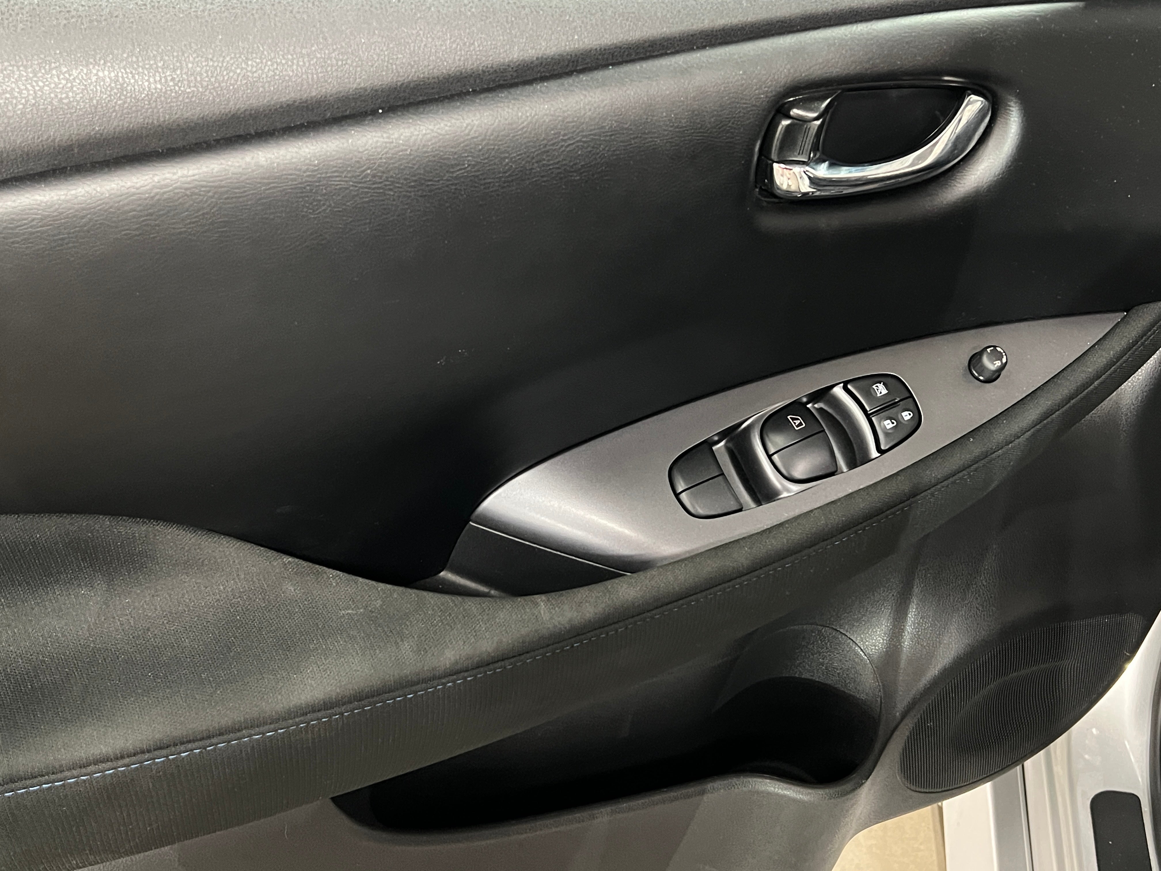 Used 2025 Nissan Leaf S with VIN 1N4AZ1BV5SC550567 for sale in Auburn, WA