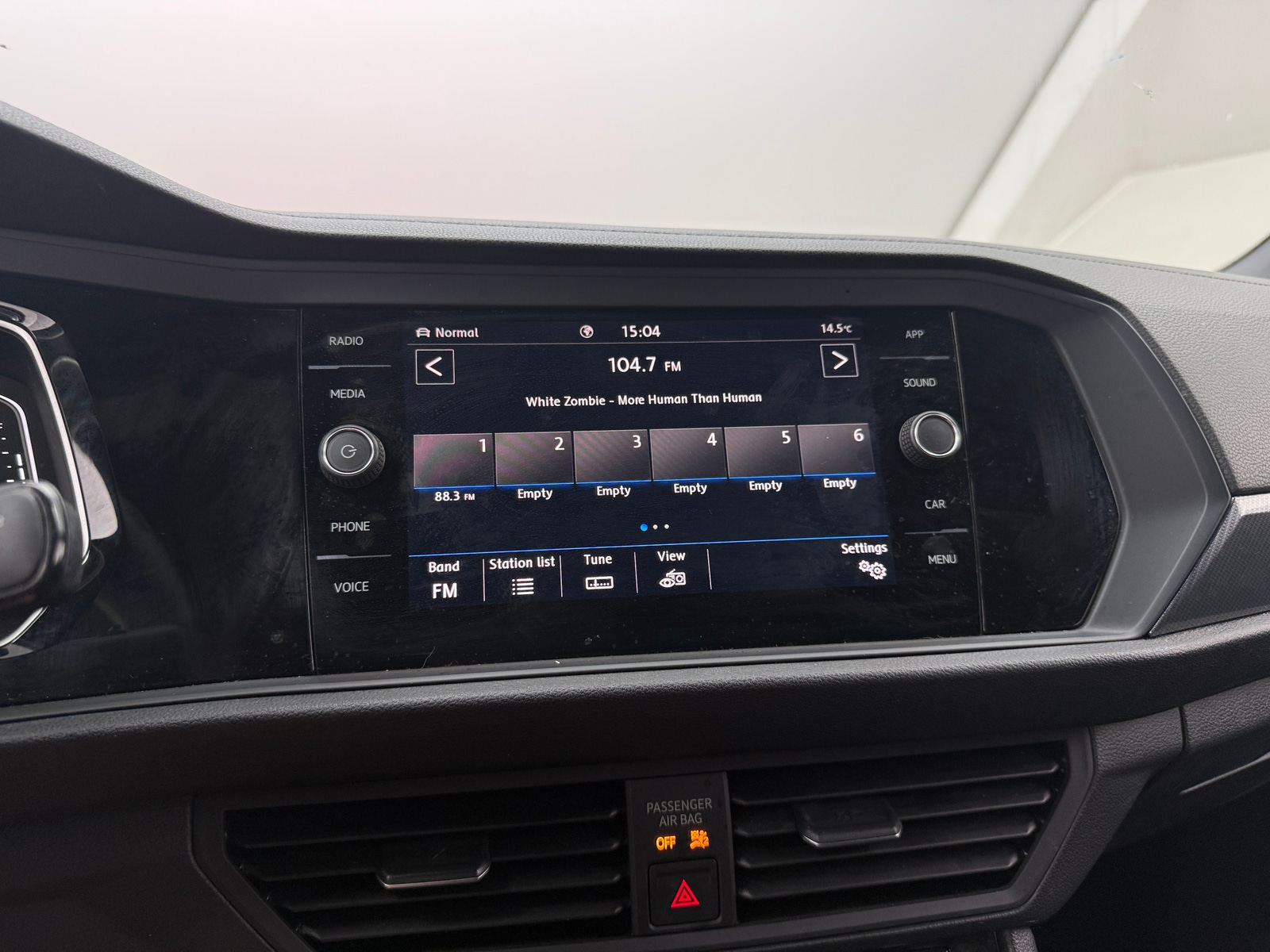 Thumbnail: 2020 Volkswagen Jetta - 3