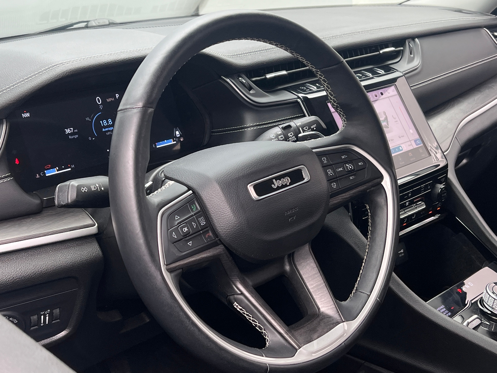 Thumbnail: 2022 Jeep Grand Cherokee - 4