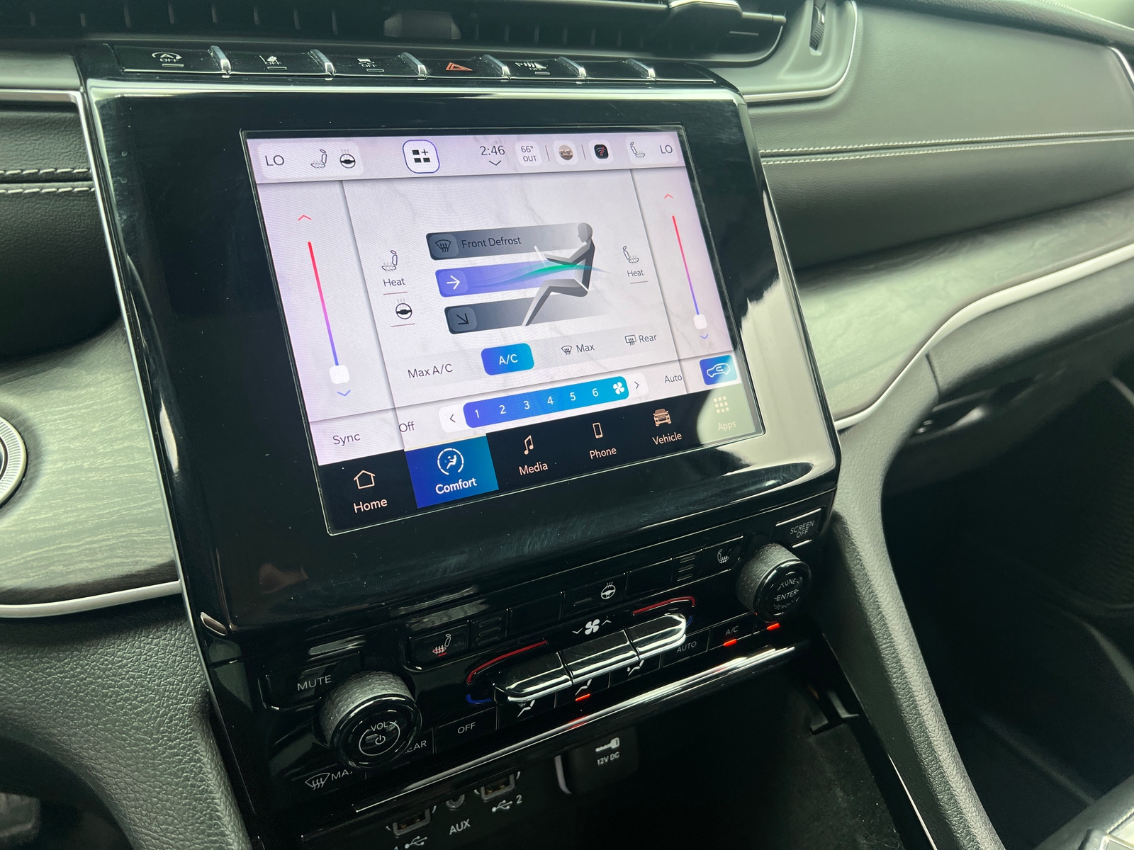 Thumbnail: 2022 Jeep Grand Cherokee - 3