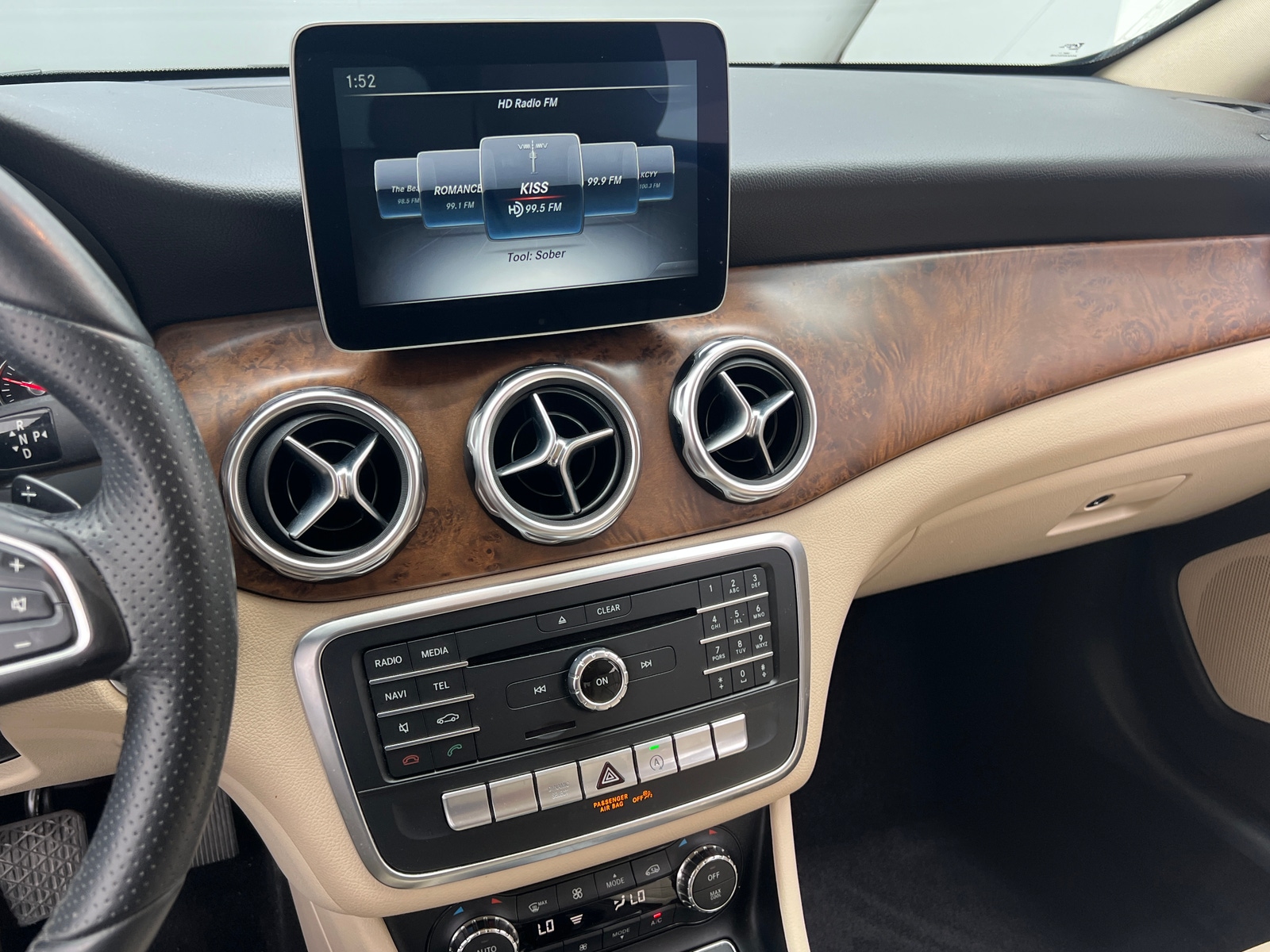 Thumbnail: 2018 Mercedes-Benz GLA - 3