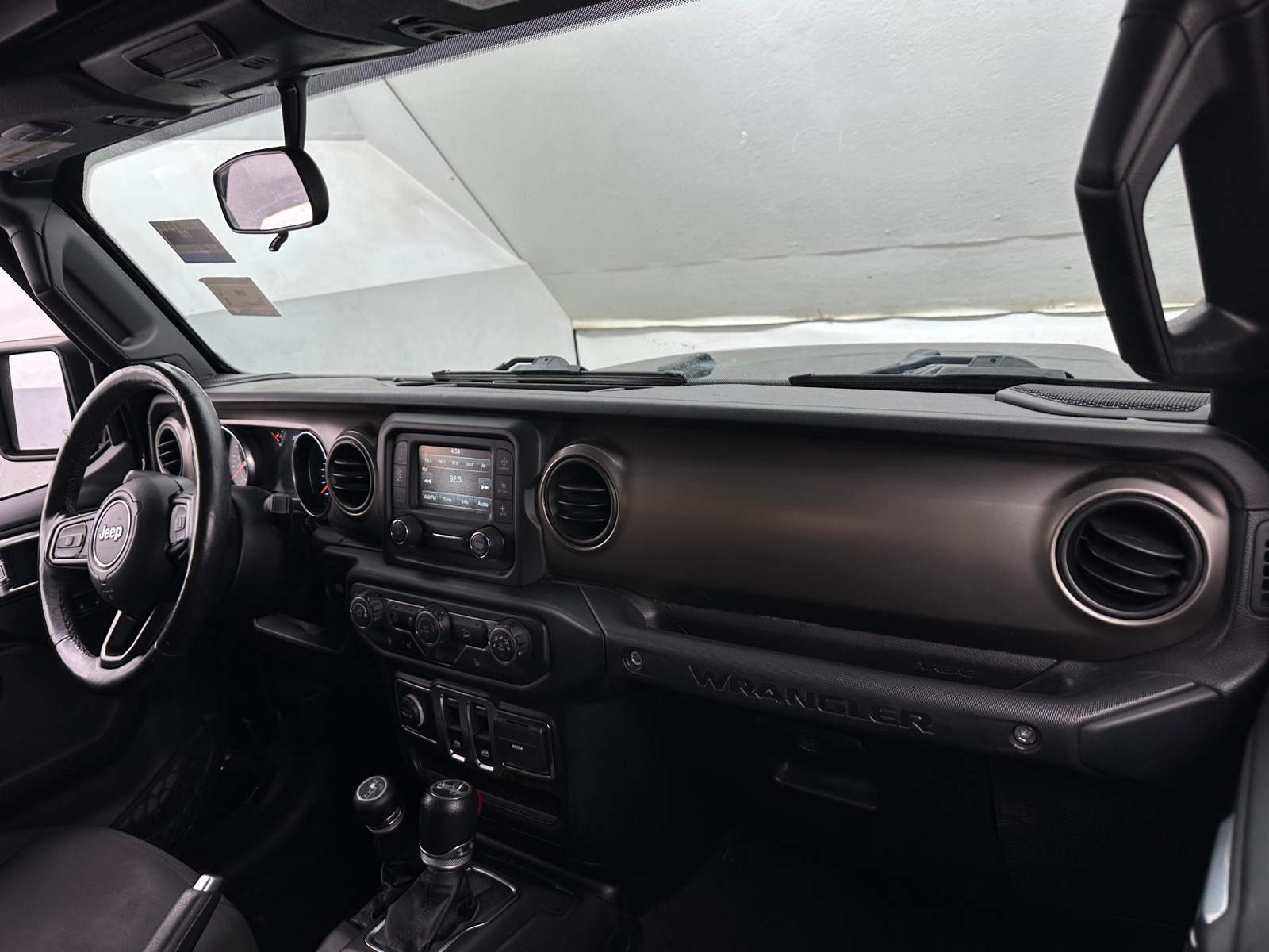 Thumbnail: 2019 Jeep Wrangler - 3