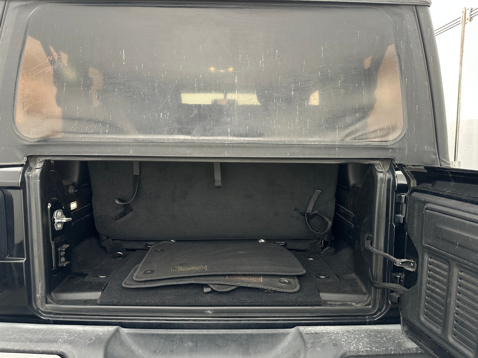 Thumbnail: 2019 Jeep Wrangler - 7