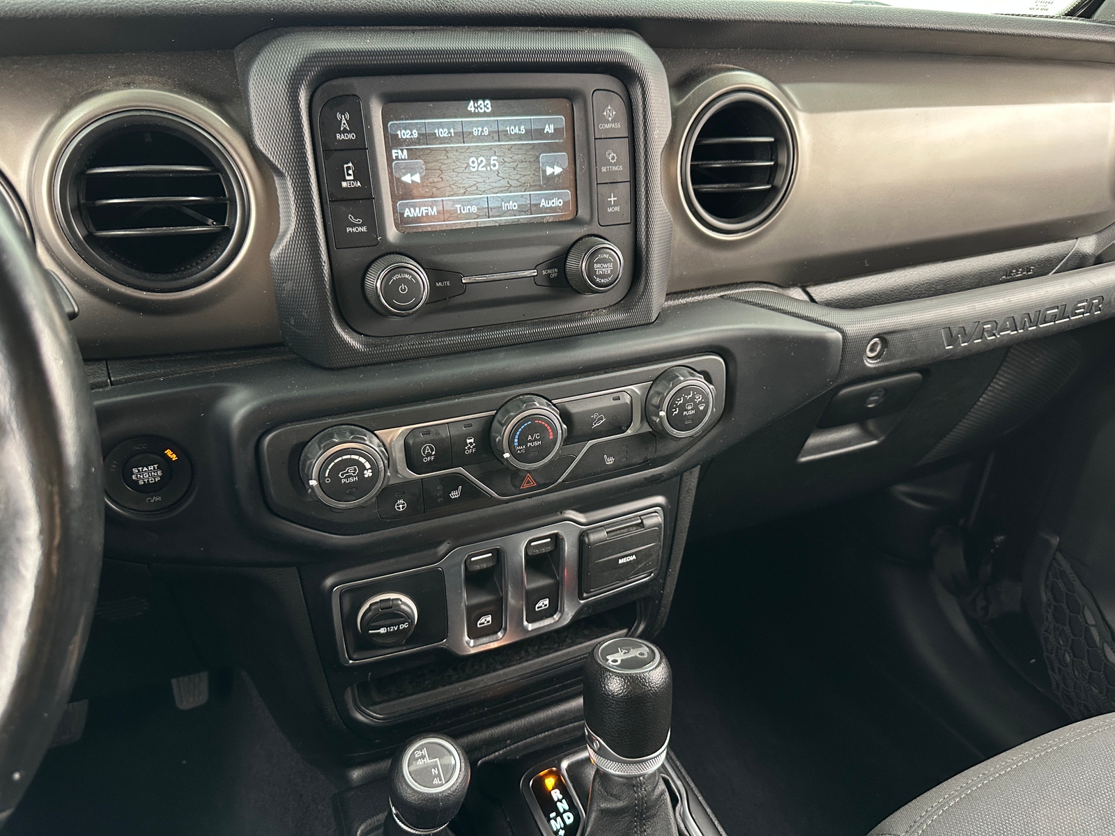 Thumbnail: 2019 Jeep Wrangler - 4