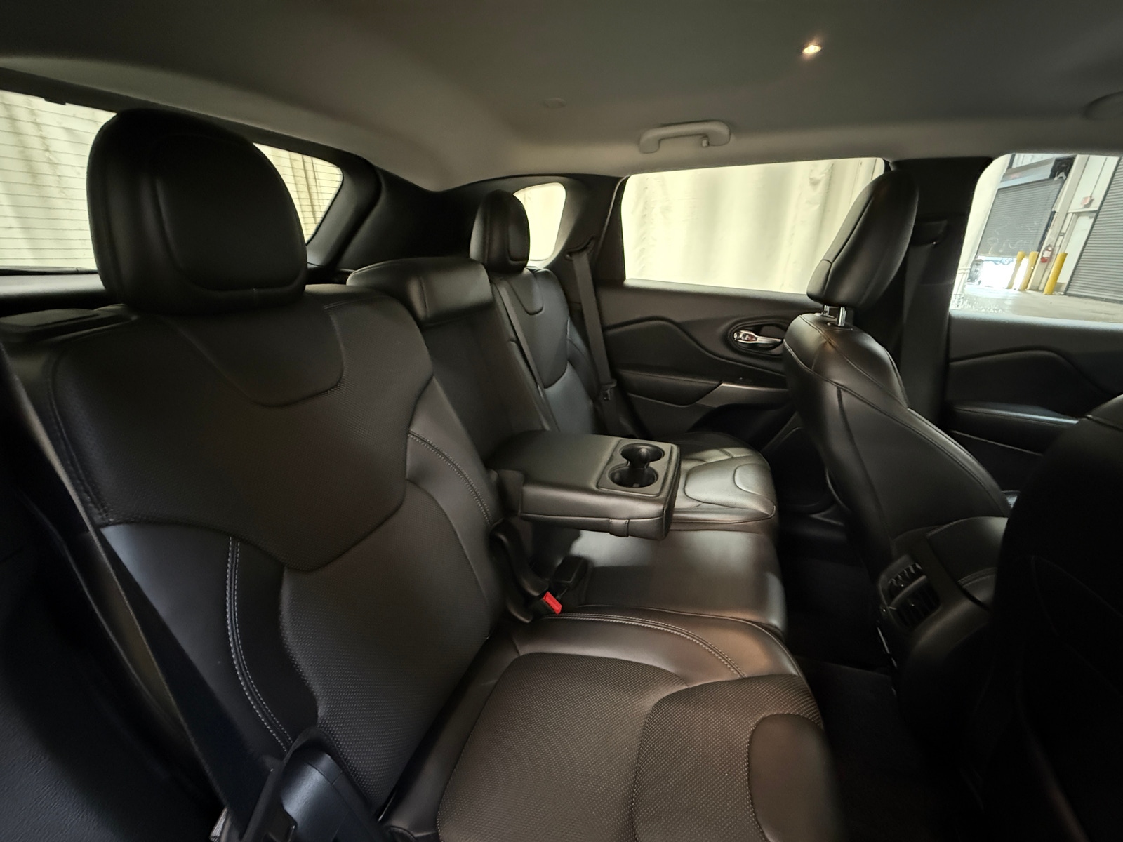 Thumbnail: 2019 Jeep Cherokee - 5