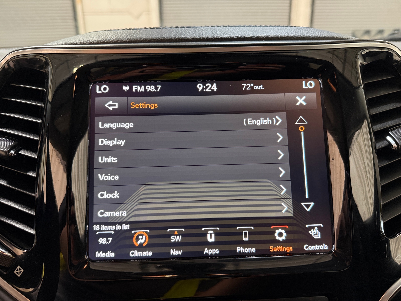 Thumbnail: 2019 Jeep Cherokee - 3