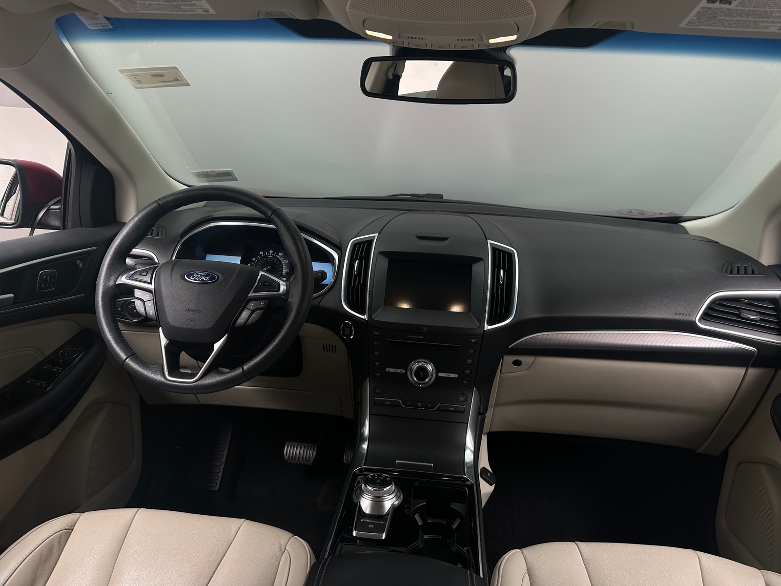 Thumbnail: 2019 Ford Edge - 2