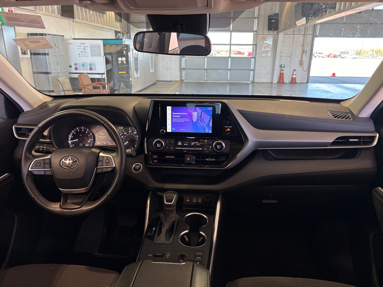 Thumbnail: 2024 Toyota Highlander - 3