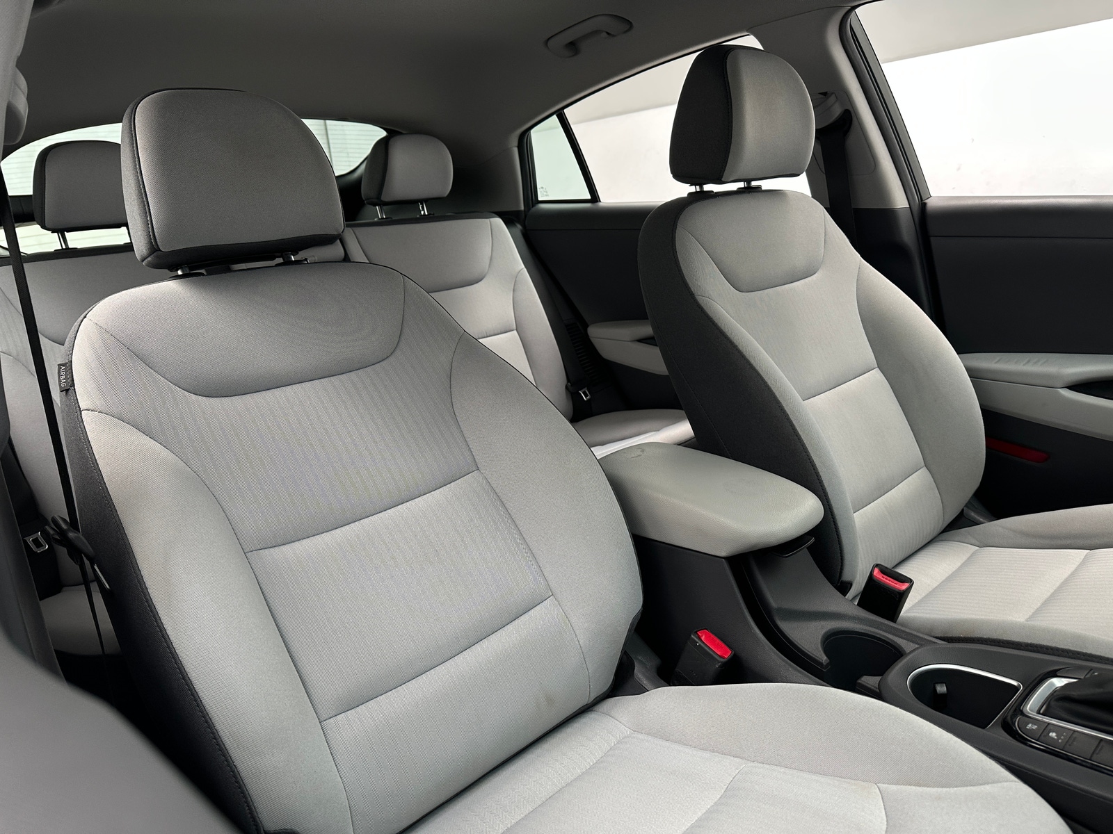 Thumbnail: 2021 Hyundai Ioniq - 2