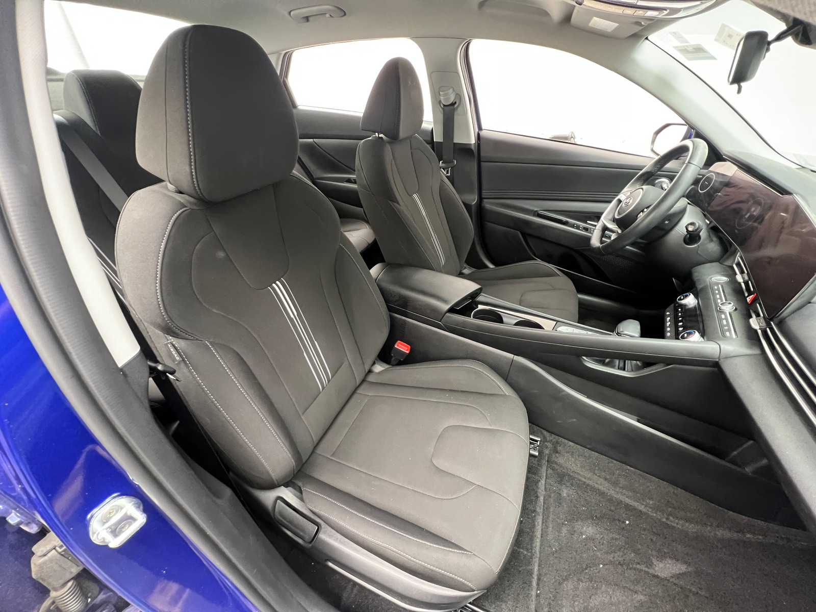 Thumbnail: 2023 Hyundai Elantra - 2