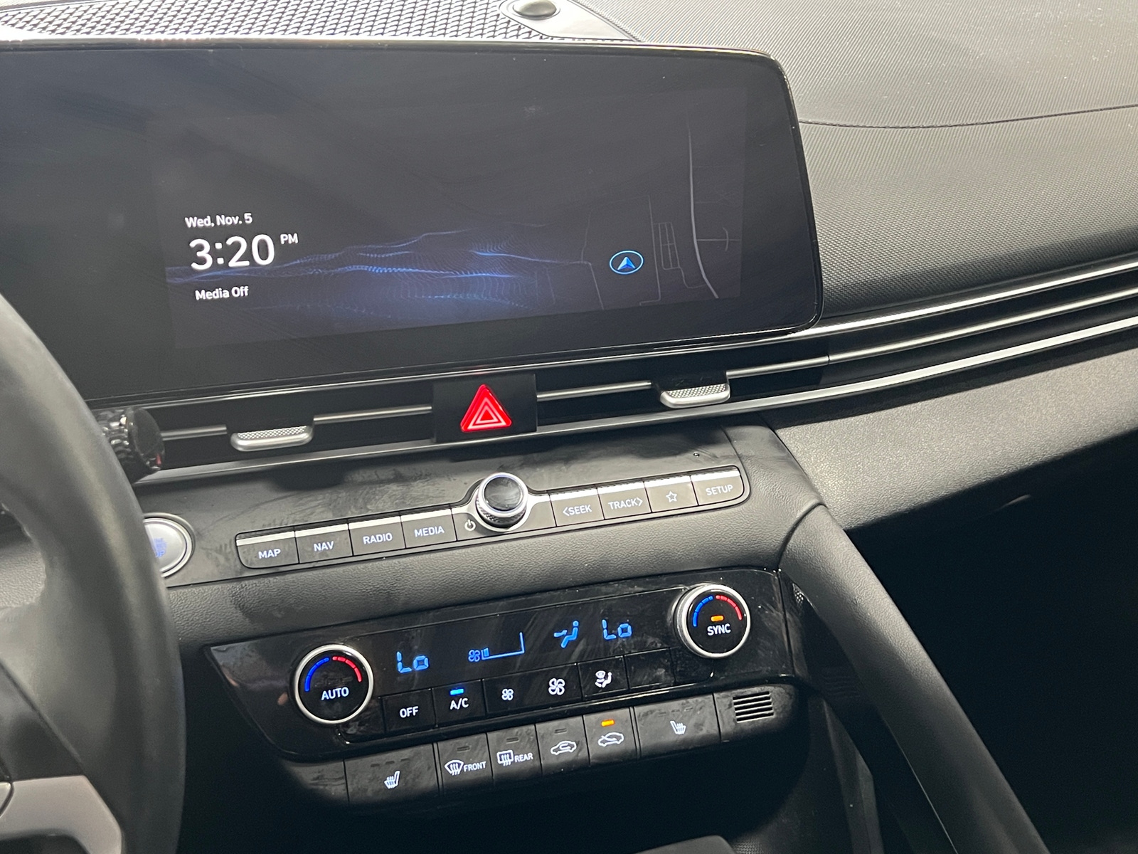 Thumbnail: 2023 Hyundai Elantra - 4