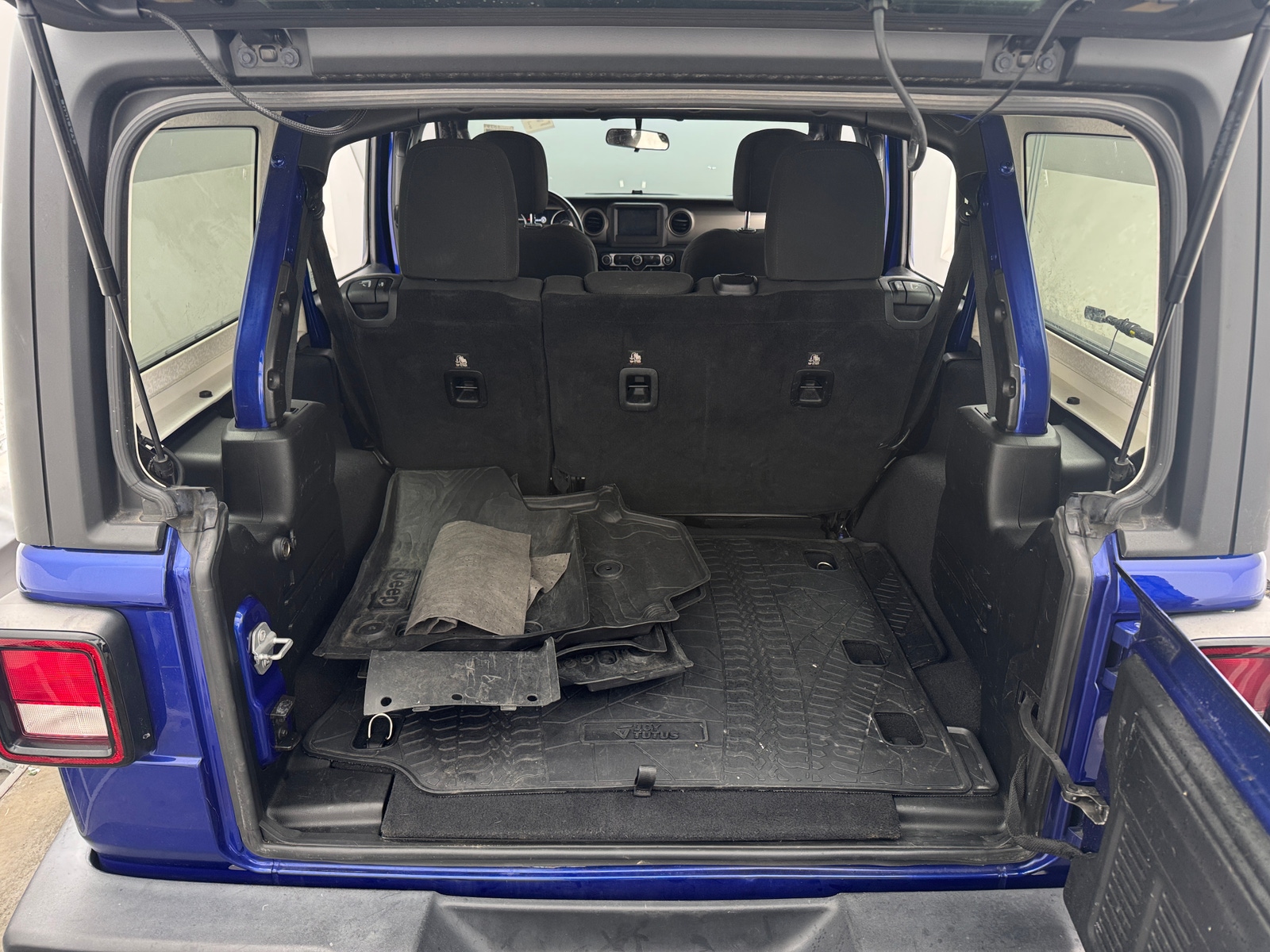 Thumbnail: 2018 Jeep Wrangler - 7