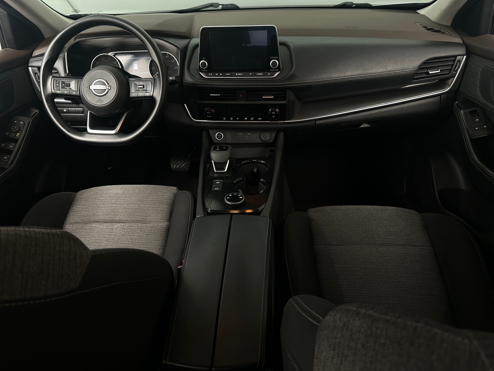 Thumbnail: 2023 Nissan Rogue - 3