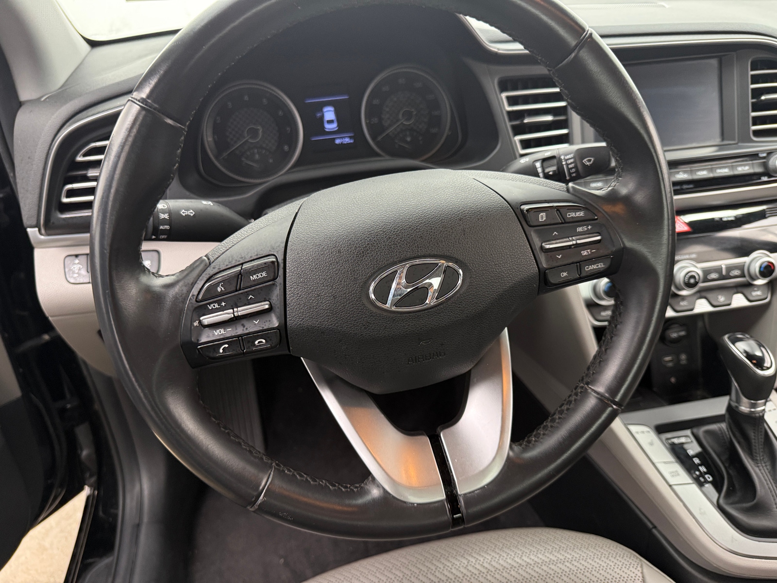 Thumbnail: 2020 Hyundai Elantra - 4
