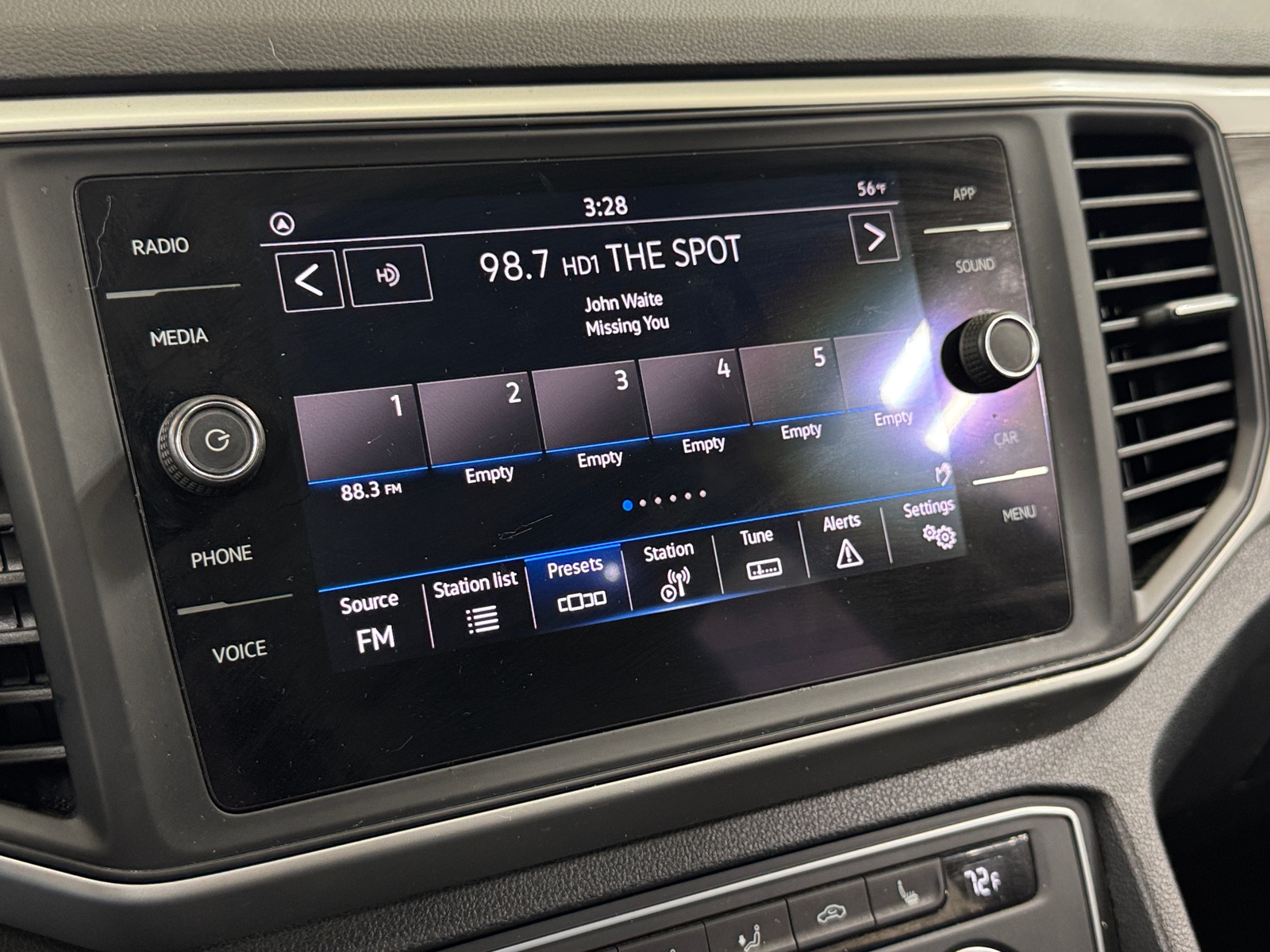 Thumbnail: 2021 Volkswagen Atlas - 4