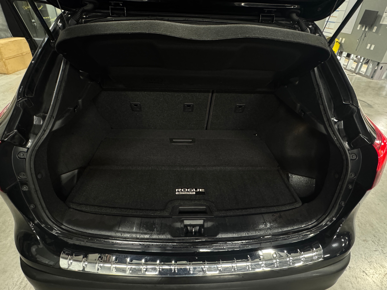 Thumbnail: 2018 Nissan Rogue Sport - 7