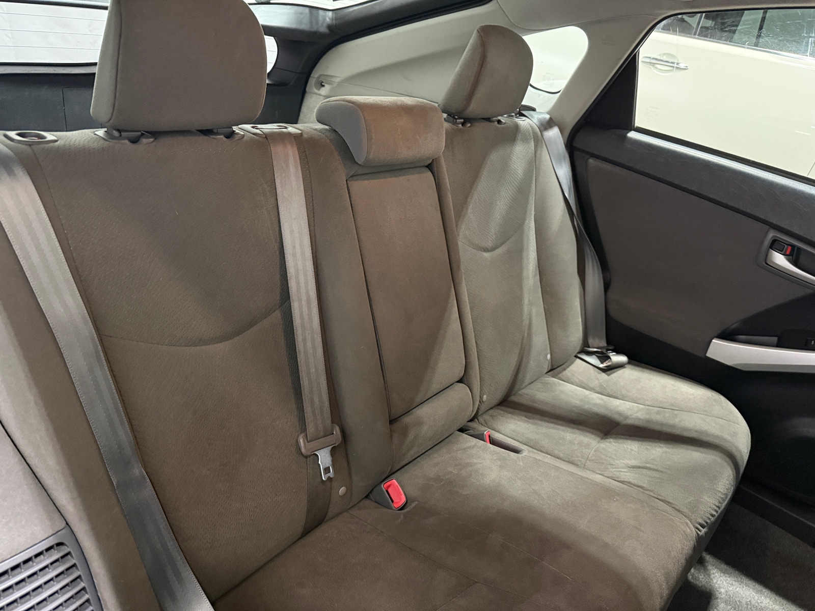 Thumbnail: 2015 Toyota Prius - 6