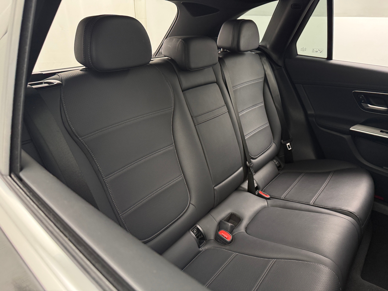 Thumbnail: 2024 Mercedes-Benz GLC - 6