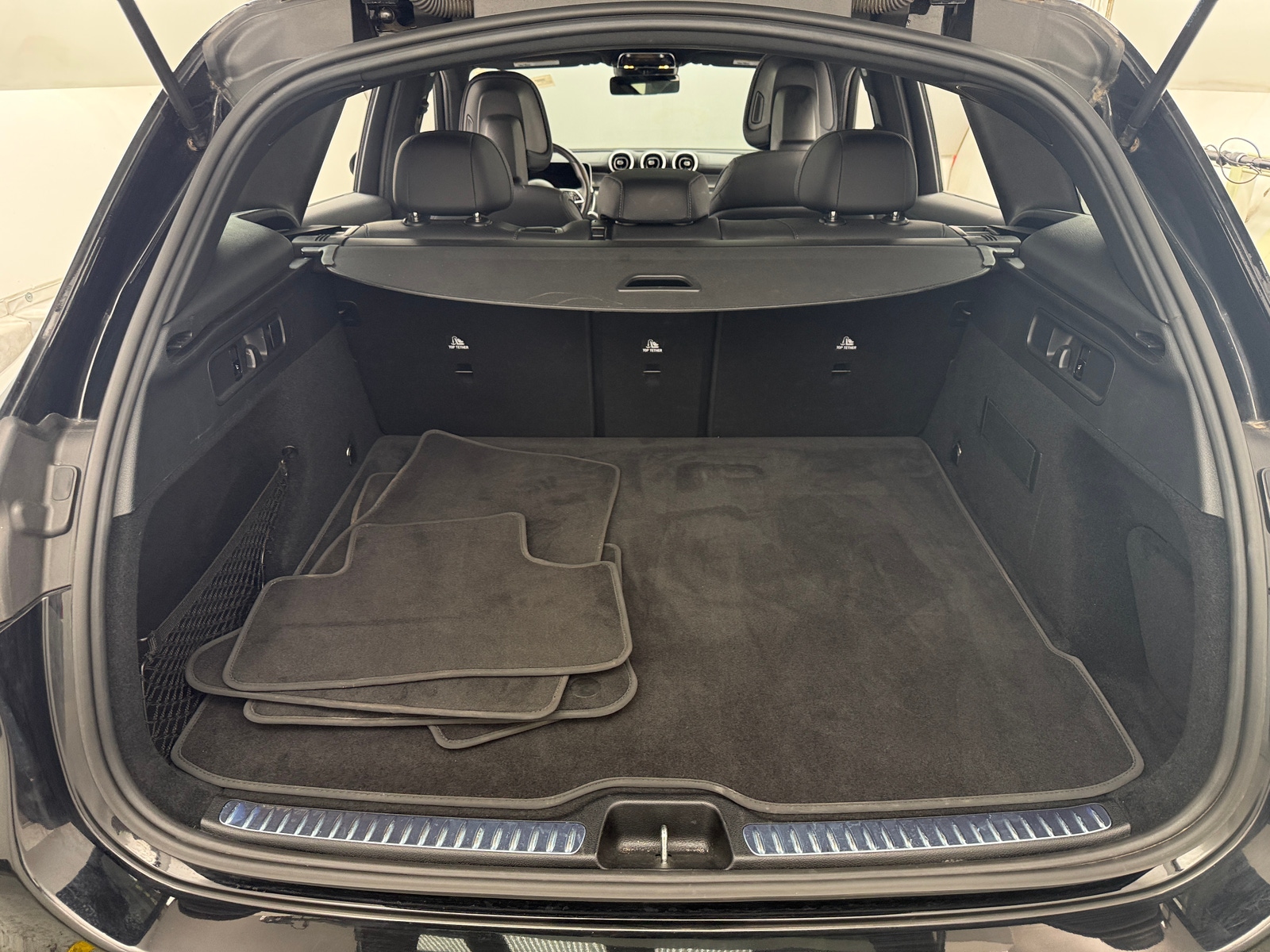 Thumbnail: 2024 Mercedes-Benz GLC - 7