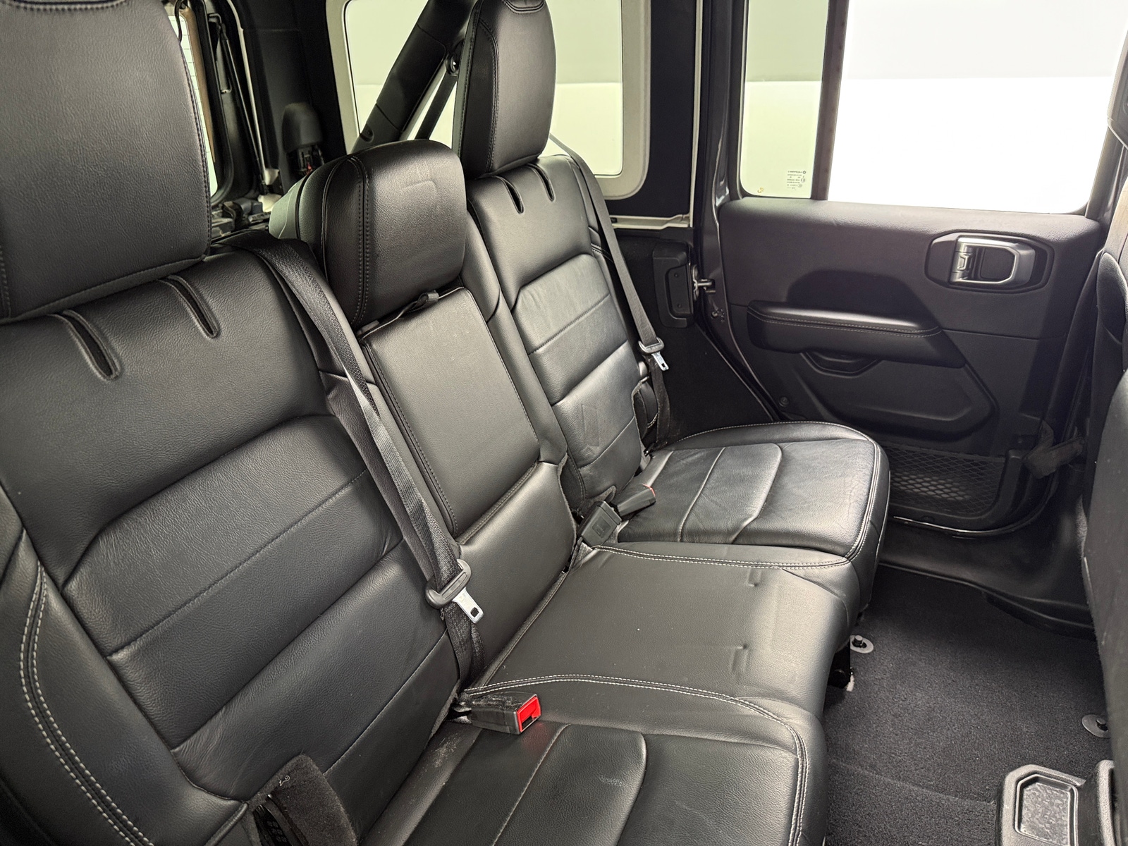 Thumbnail: 2019 Jeep Wrangler - 5