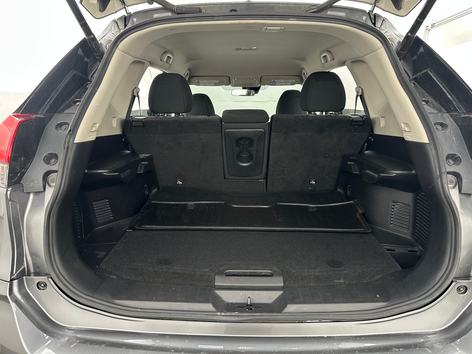 Thumbnail: 2019 Nissan Rogue - 7