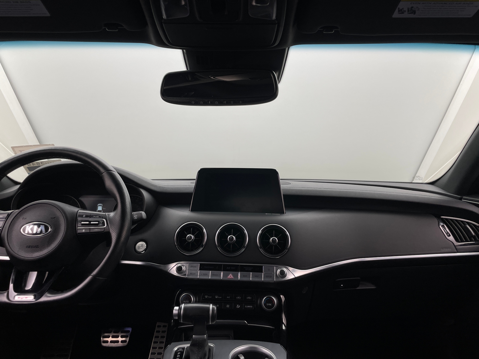 Thumbnail: 2019 Kia Stinger - 2