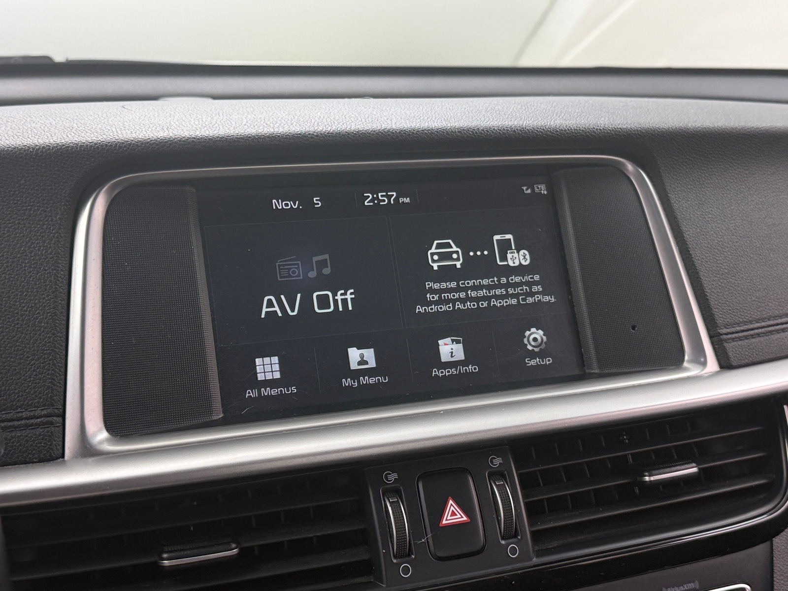 Thumbnail: 2019 Kia Optima - 4