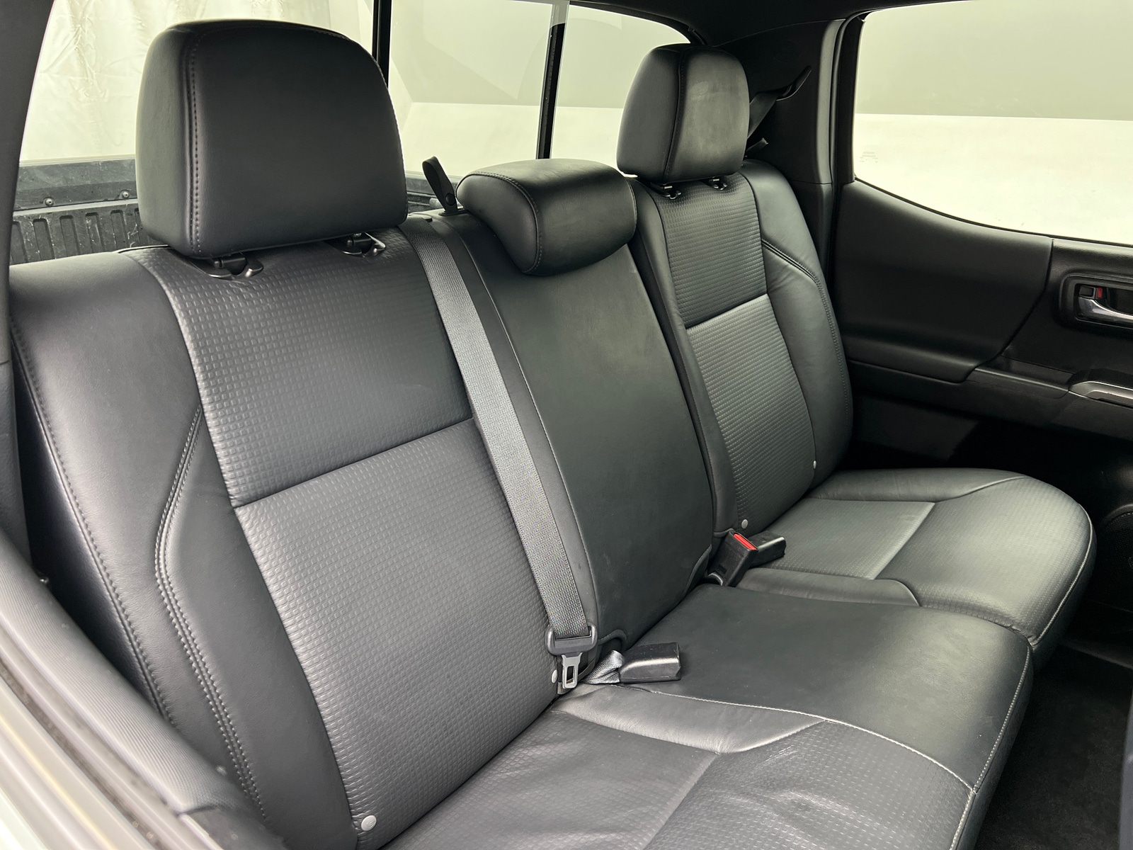 Thumbnail: 2022 Toyota Tacoma - 6