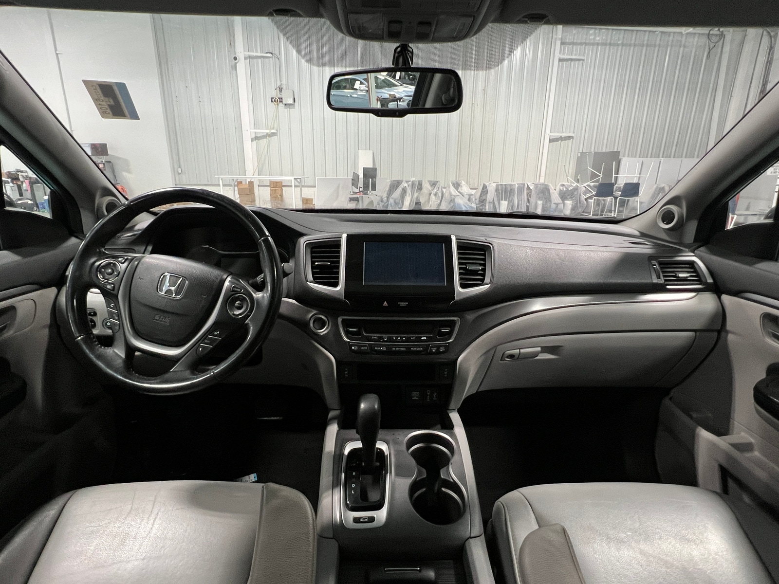 Thumbnail: 2017 Honda Pilot - 2