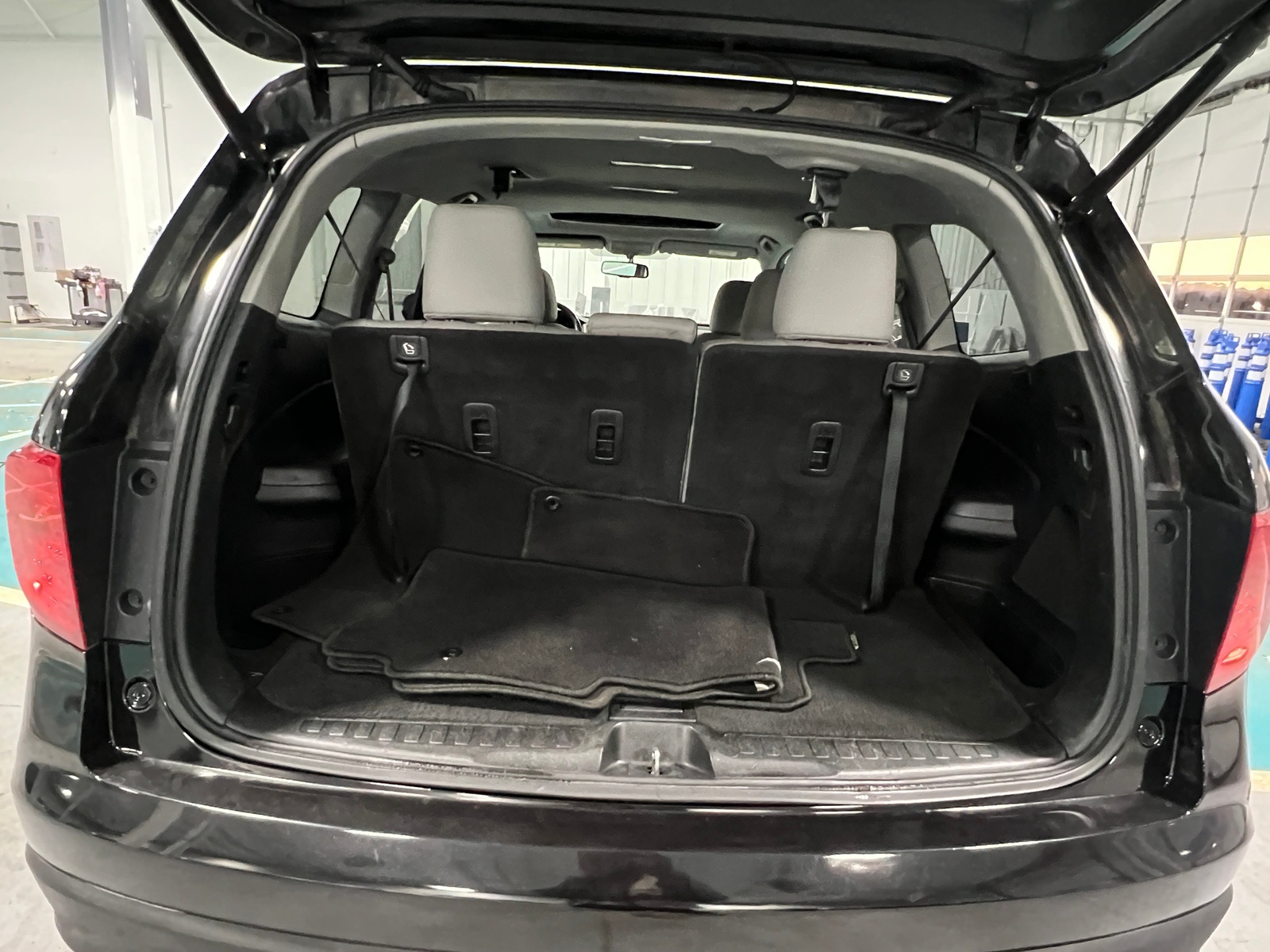 Thumbnail: 2017 Honda Pilot - 6