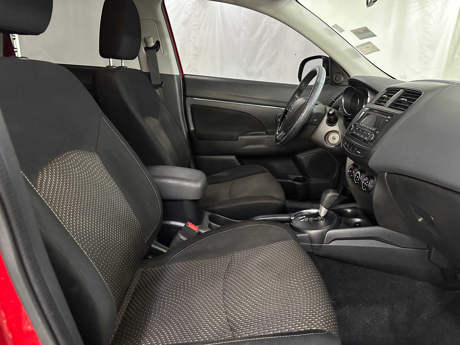 Thumbnail: 2016 Mitsubishi Outlander Sport - 2