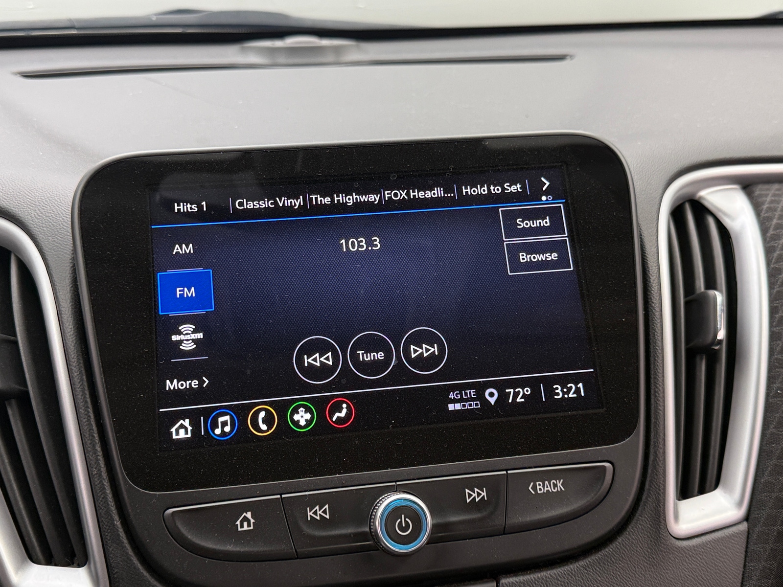 Thumbnail: 2023 Chevrolet Malibu - 4