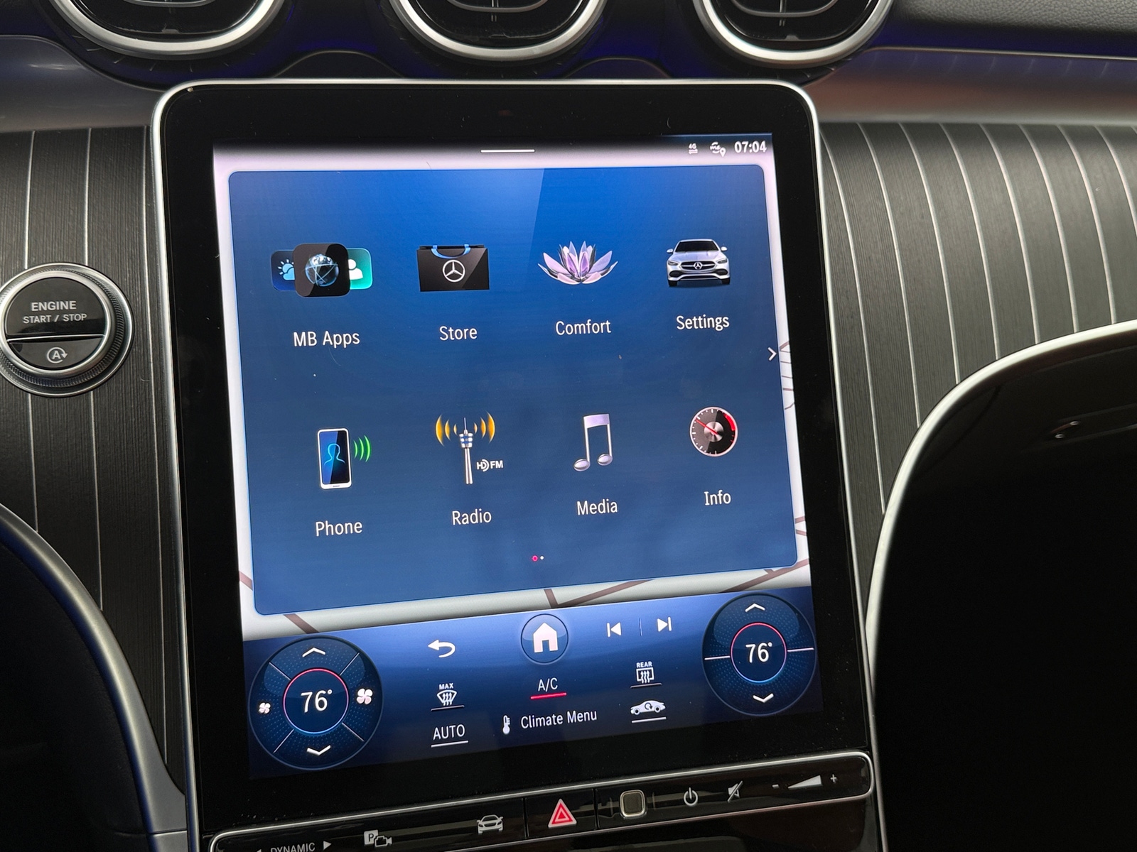 Thumbnail: 2023 Mercedes-Benz C-Class - 3