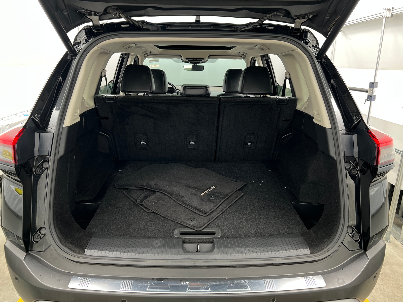 Thumbnail: 2023 Nissan Rogue - 6