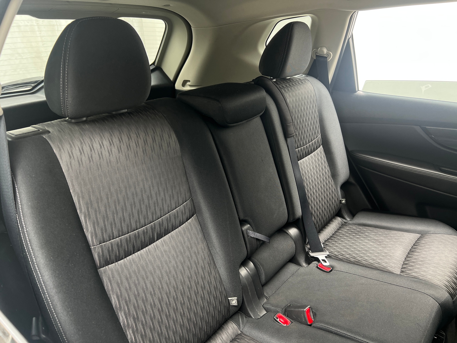 Thumbnail: 2017 Nissan Rogue - 6