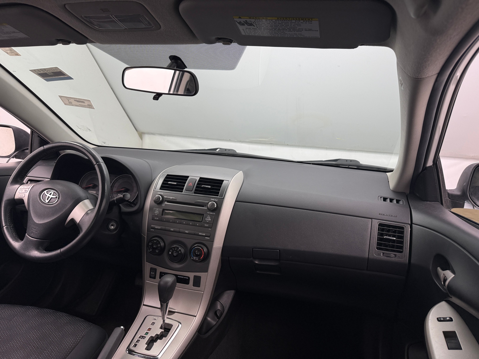 Thumbnail: 2010 Toyota Corolla - 3