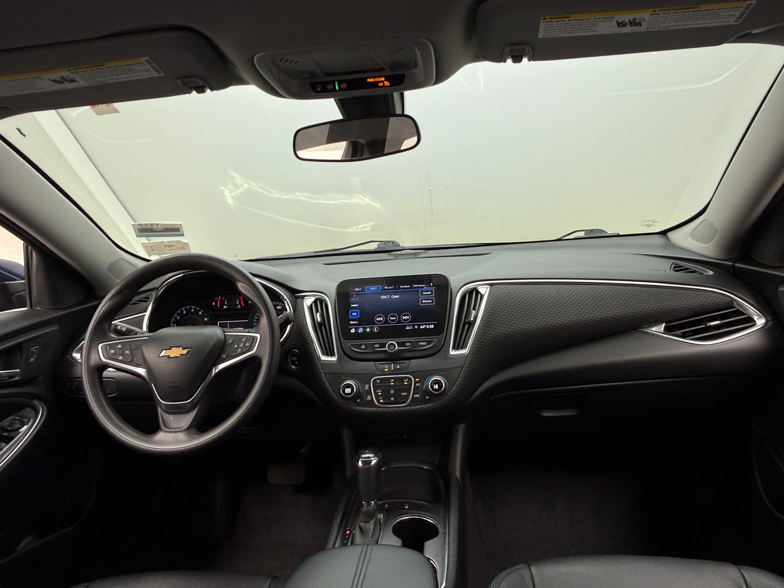 Thumbnail: 2020 Chevrolet Malibu - 3