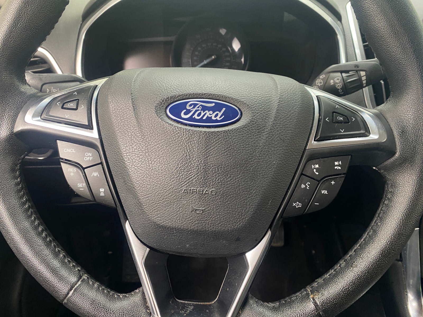 Thumbnail: 2019 Ford Edge - 4