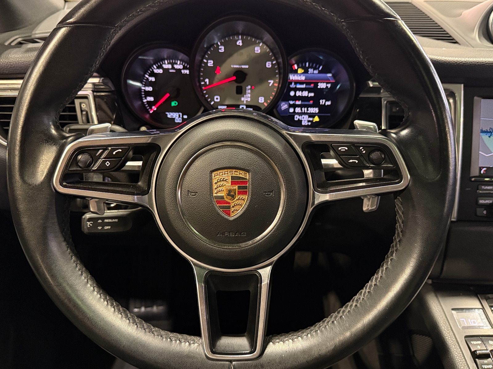 Thumbnail: 2015 Porsche Macan - 4