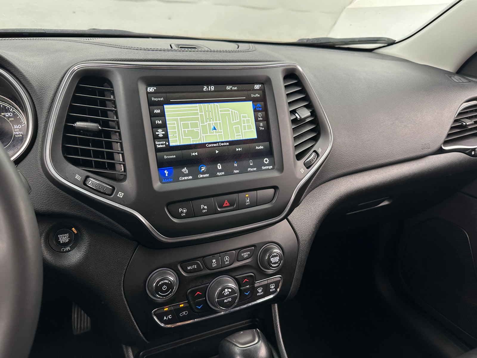 Thumbnail: 2023 Jeep Cherokee - 3