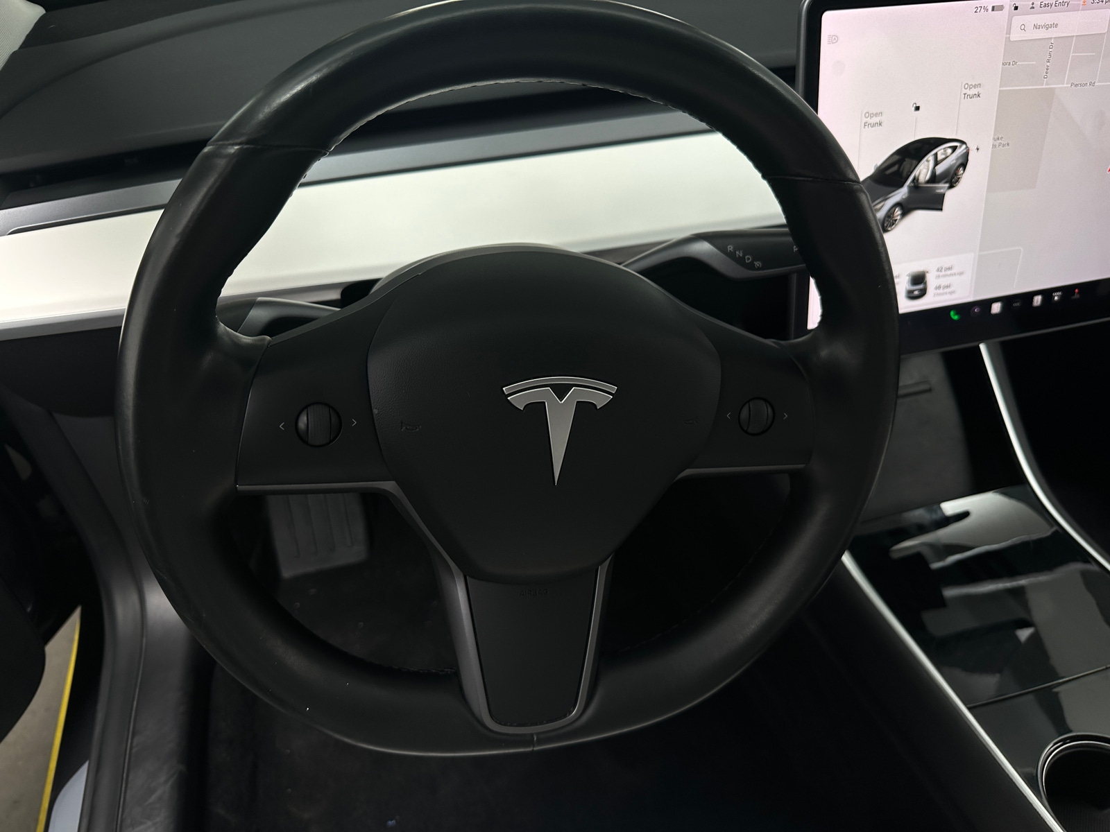 Thumbnail: 2019 Tesla Model 3 - 4