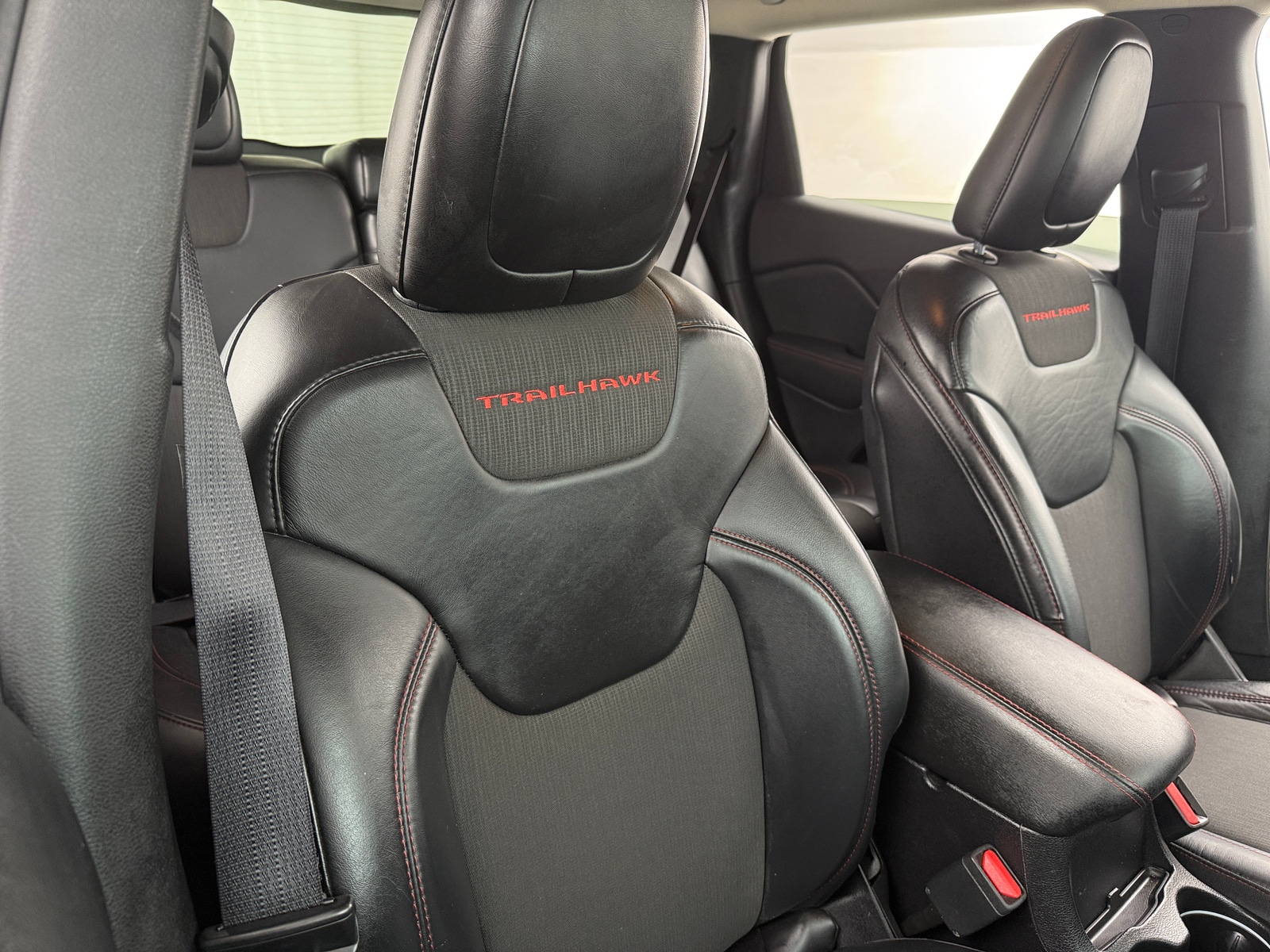 Thumbnail: 2017 Jeep Cherokee - 2