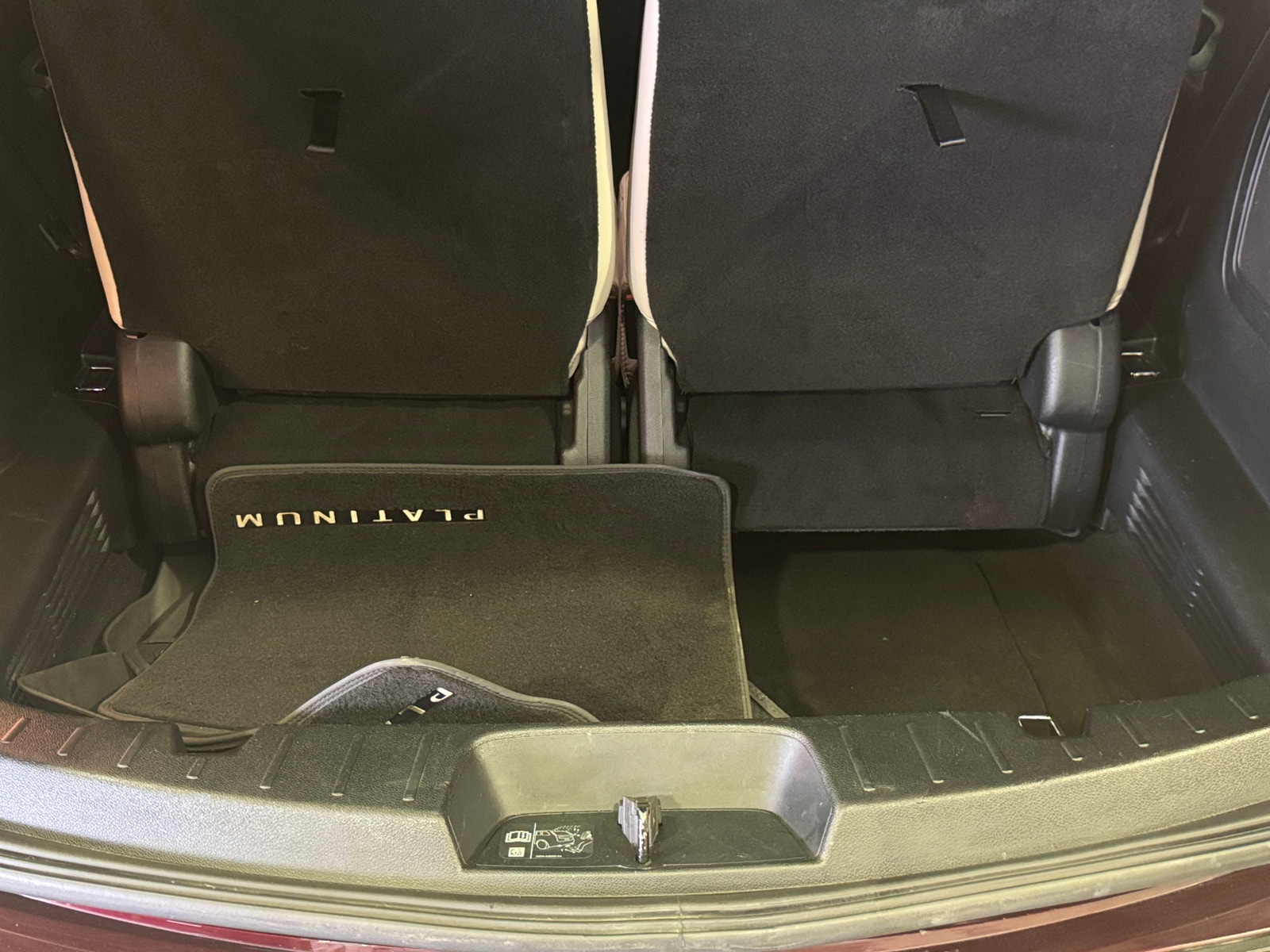 Thumbnail: 2019 Ford Explorer - 6