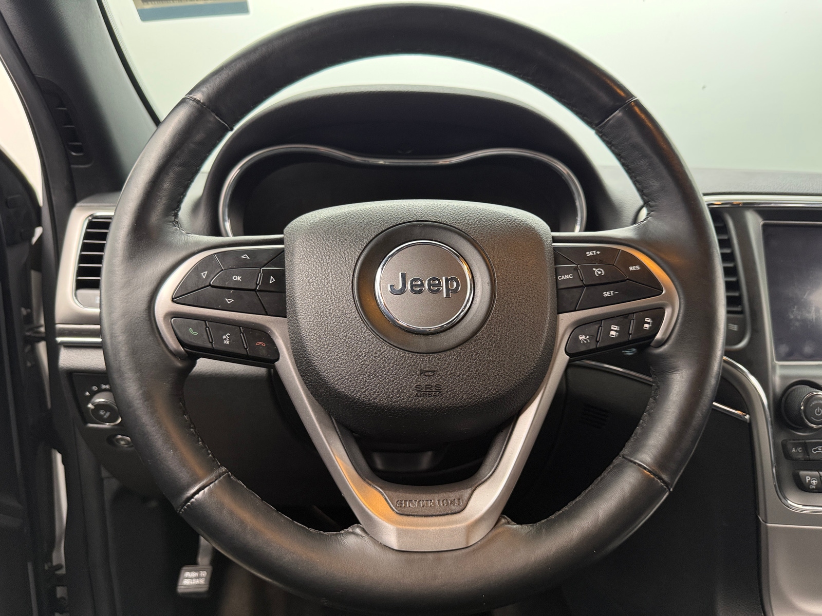 Thumbnail: 2018 Jeep Grand Cherokee - 4