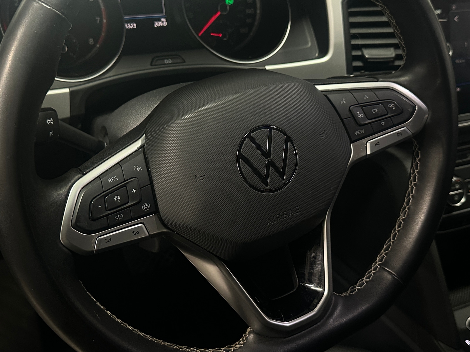 Thumbnail: 2021 Volkswagen Atlas - 4